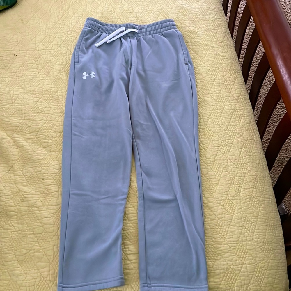 Youth M UA sweatpants